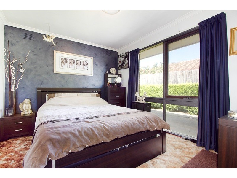 44 Crossdale Rise, Endeavour Hills VIC 3802