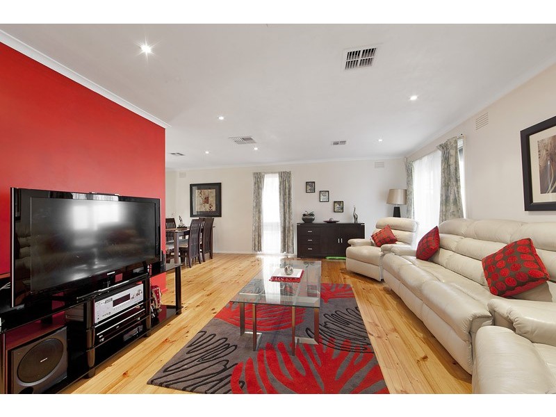 81 Charles Green Avenue, Endeavour Hills VIC 3802