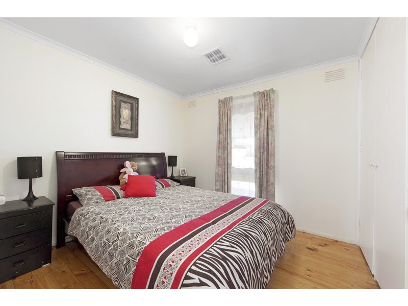 81 Charles Green Avenue, Endeavour Hills VIC 3802