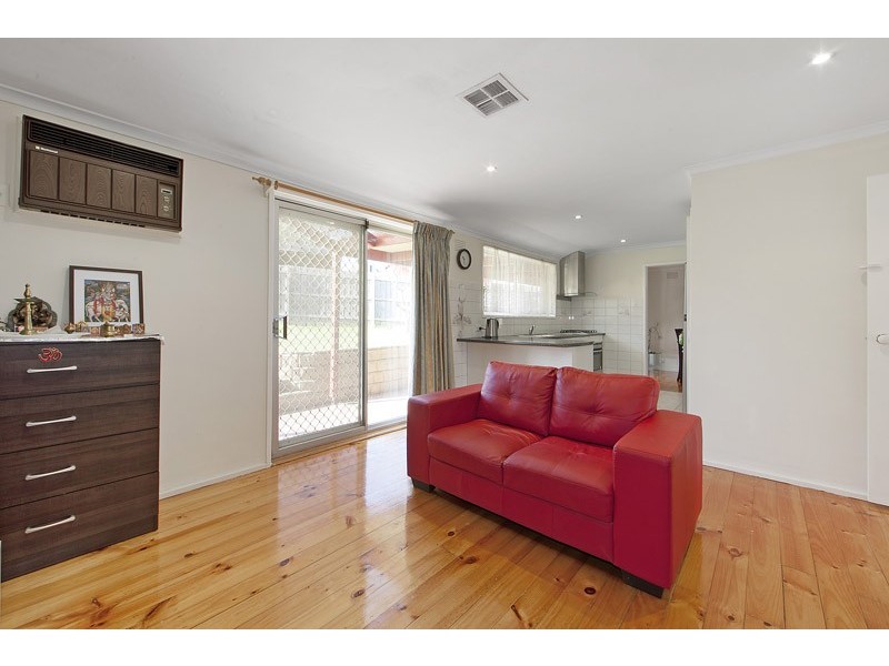 81 Charles Green Avenue, Endeavour Hills VIC 3802