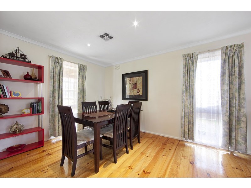 81 Charles Green Avenue, Endeavour Hills VIC 3802