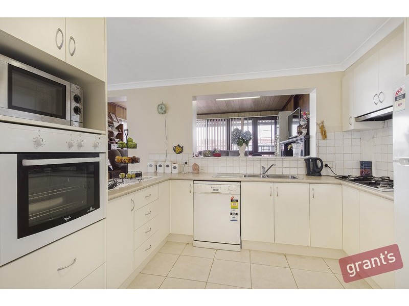 6 Wilkinson Way, Endeavour Hills VIC 3802