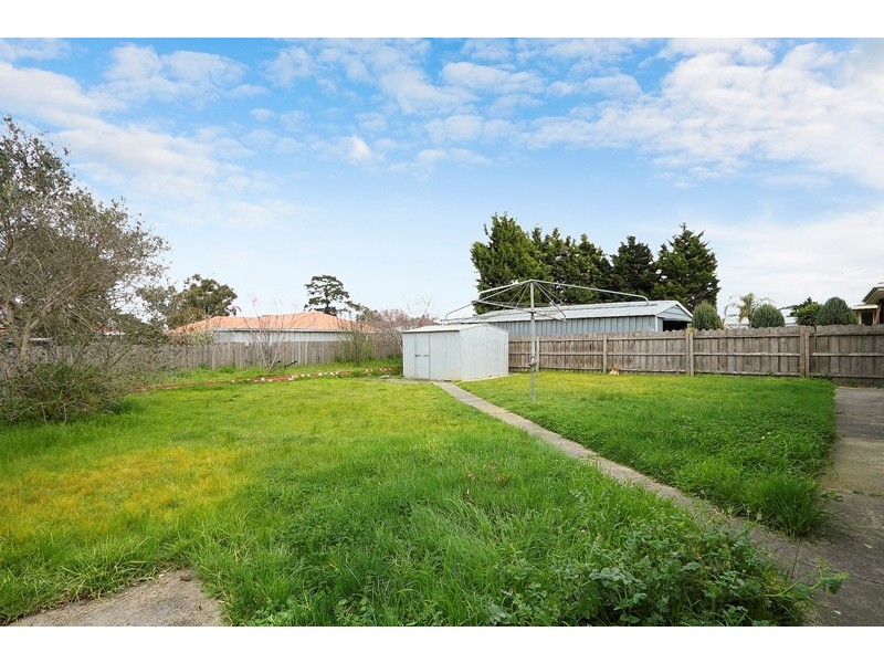 6 Justin Circuit, Hampton Park VIC 3976