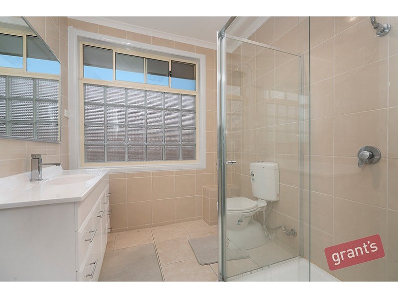 1 Sir Harold Close, Endeavour Hills VIC 3802