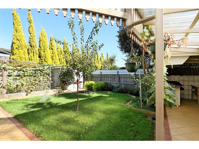 2 Waranga Street, Dandenong North VIC 3175