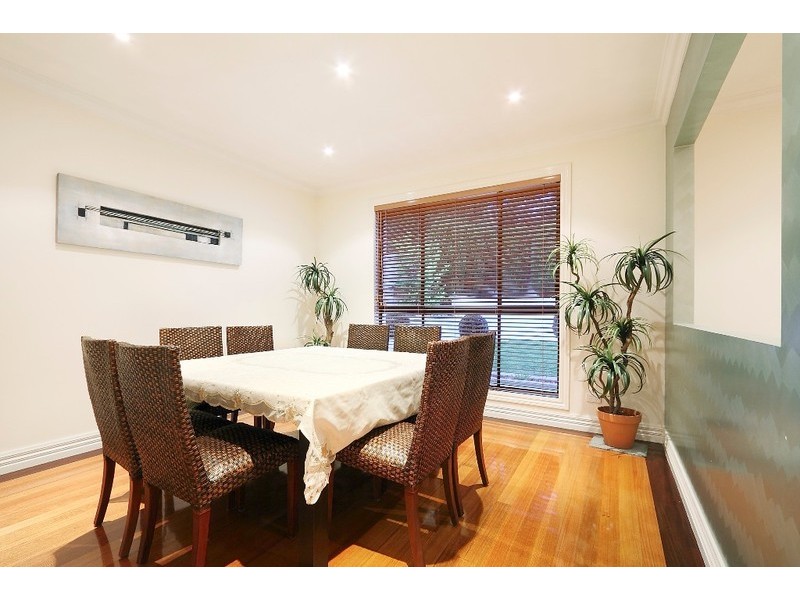 6 The Rise, Narre Warren VIC 3805