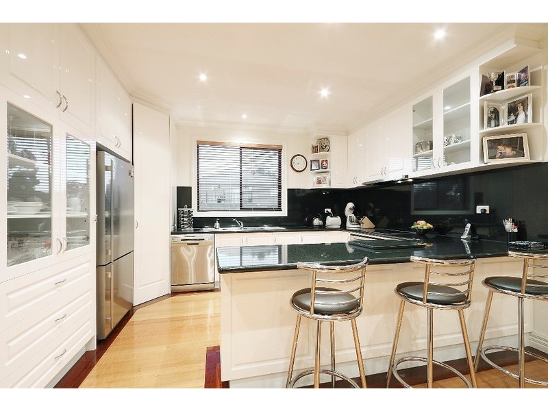 6 The Rise, Narre Warren VIC 3805