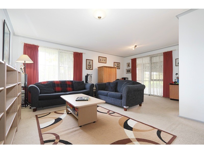 10 Heatherlea Crescent, Narre Warren VIC 3805