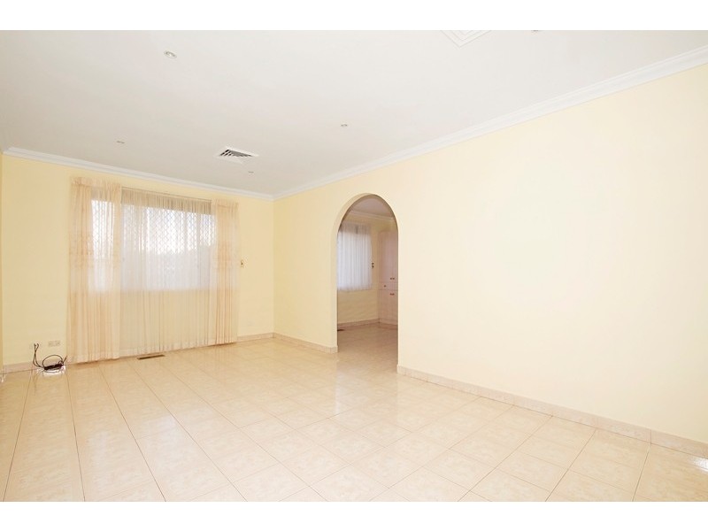 1/11 Fox Street, Dandenong VIC 3175