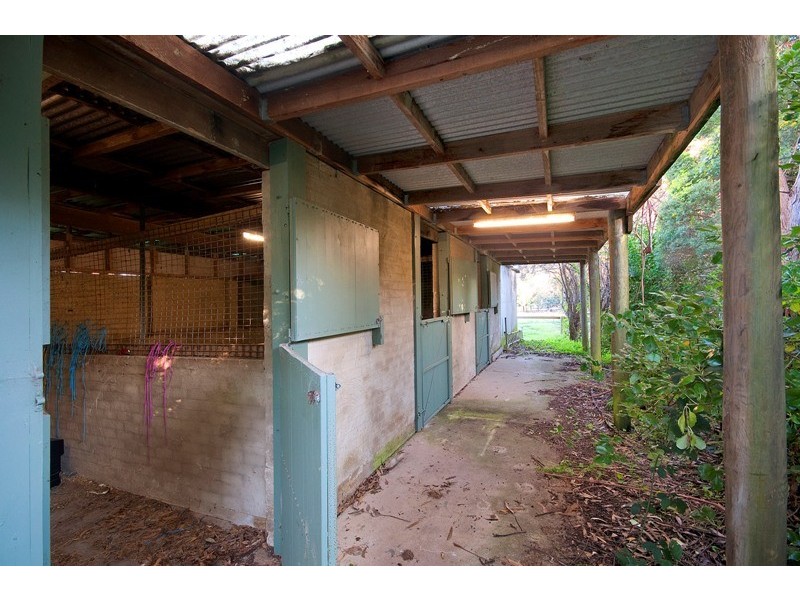 104 Browns Road, Devon Meadows VIC 3977