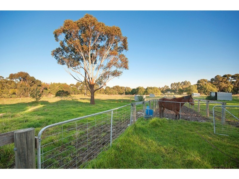 104 Browns Road, Devon Meadows VIC 3977