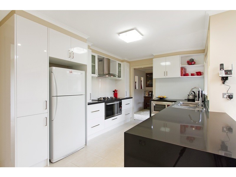 3 Tasman Place, Endeavour Hills VIC 3802