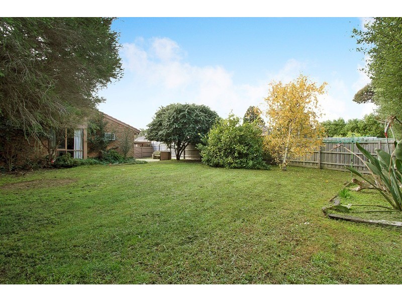 73 Fleetwood Drive, Narre Warren VIC 3805