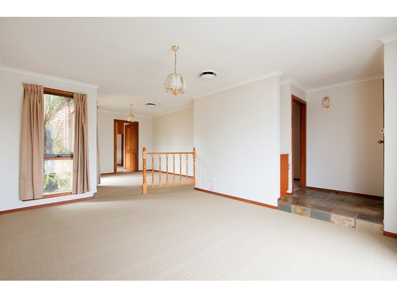 73 Fleetwood Drive, Narre Warren VIC 3805
