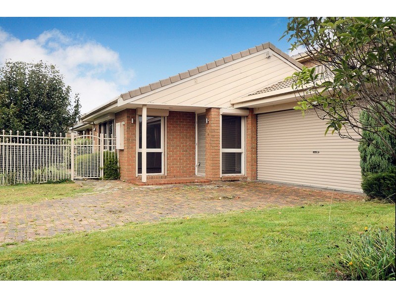 23 Justin Circuit, Hampton Park VIC 3976