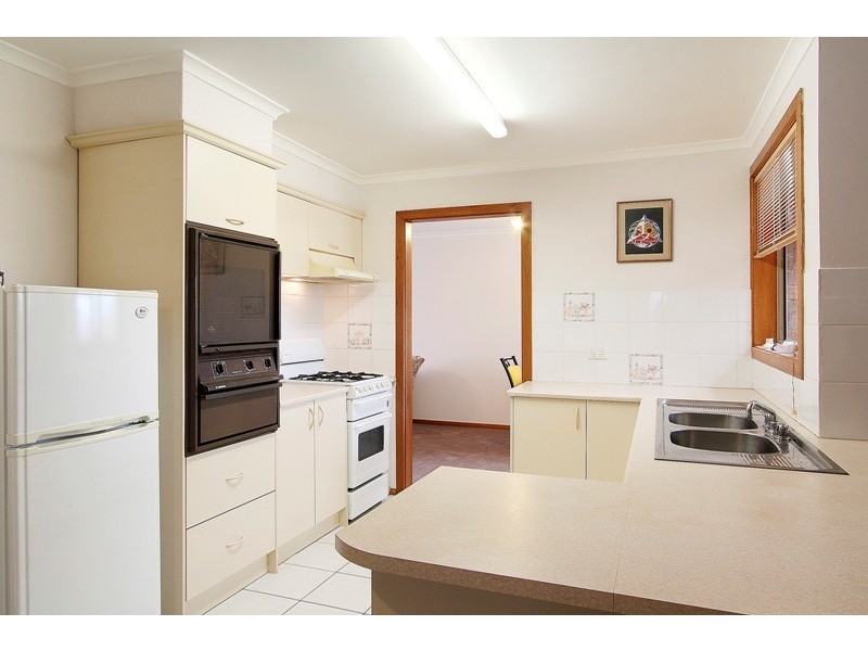 33 Arthur Phillip Drive, Endeavour Hills VIC 3802