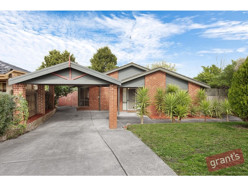 63 Ravensthorpe Crescent, Narre Warren VIC 3805