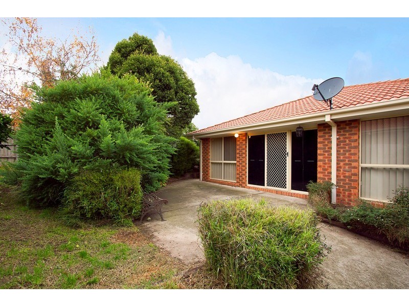20 Manatoka Crescent, Hampton Park VIC 3976