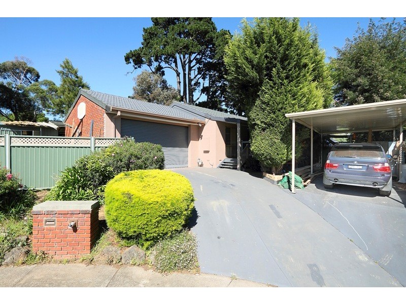 12 Eva Court, Hallam VIC 3803