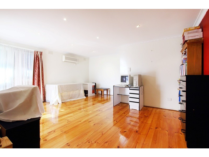 100 Loch Road, Dandenong North VIC 3175