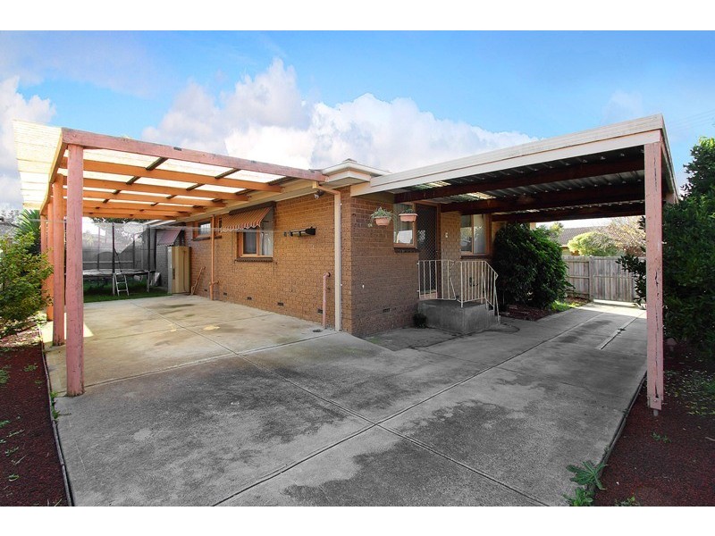 100 Loch Road, Dandenong North VIC 3175