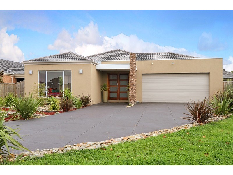 18 Viewline Way, Lyndhurst VIC 3975