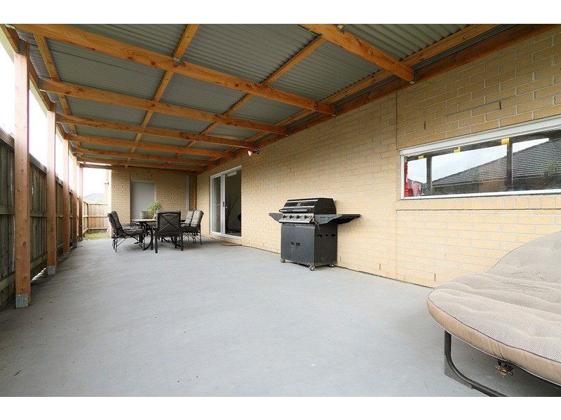 18 Viewline Way, Lyndhurst VIC 3975