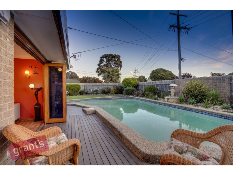 2 Western Way, Narre Warren VIC 3805