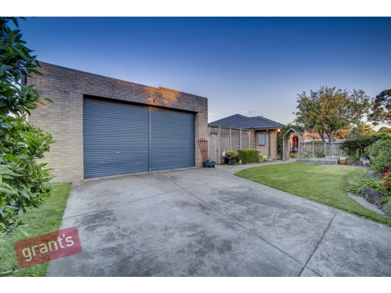 2 Western Way, Narre Warren VIC 3805