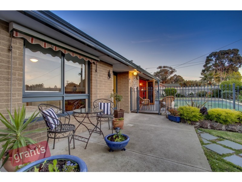 2 Western Way, Narre Warren VIC 3805