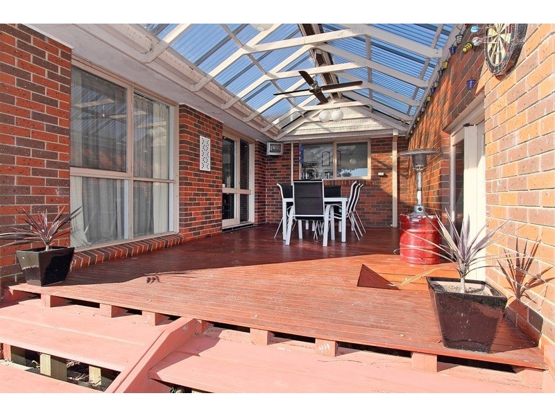 4 Heatherlea Crescent, Narre Warren VIC 3805