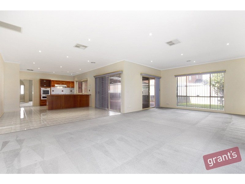 45 Bunbury Avenue, Narre Warren VIC 3805