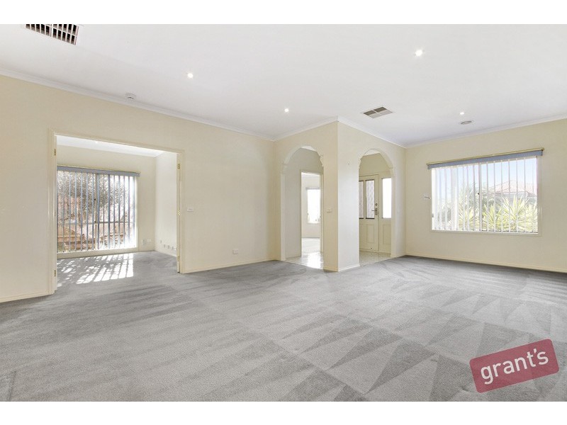 45 Bunbury Avenue, Narre Warren VIC 3805