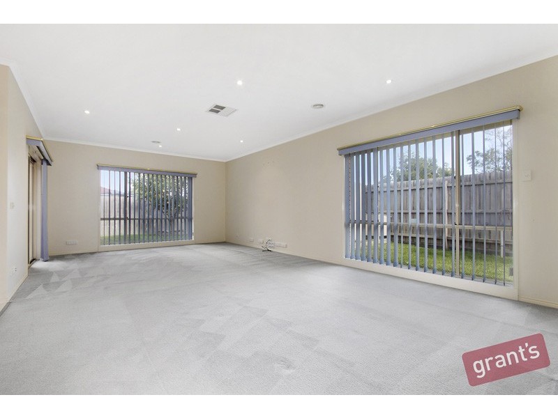 45 Bunbury Avenue, Narre Warren VIC 3805