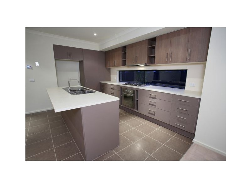 346 – 353 Murgese Circuit, Clyde North VIC 3978