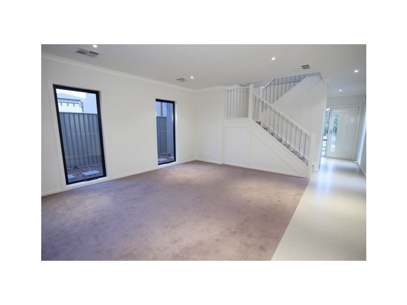 346 – 353 Murgese Circuit, Clyde North VIC 3978