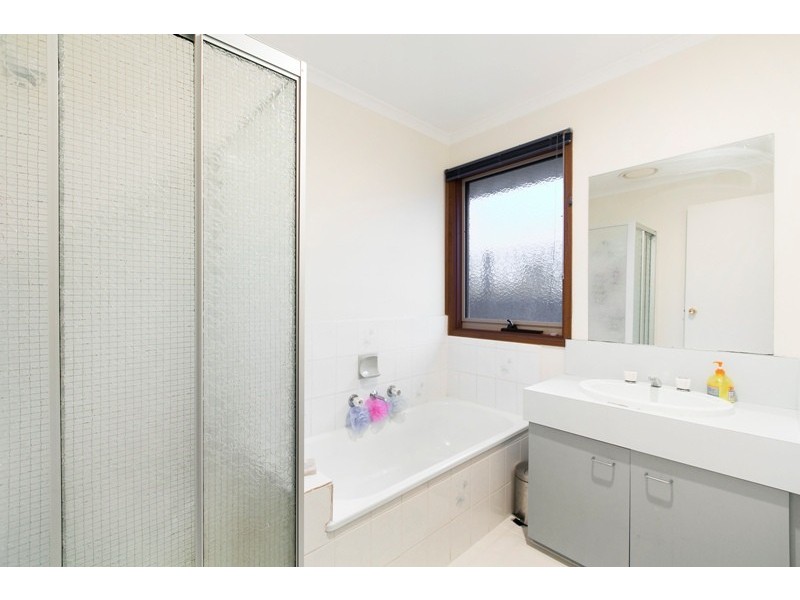 5 Rubicon Court, Hallam VIC 3803