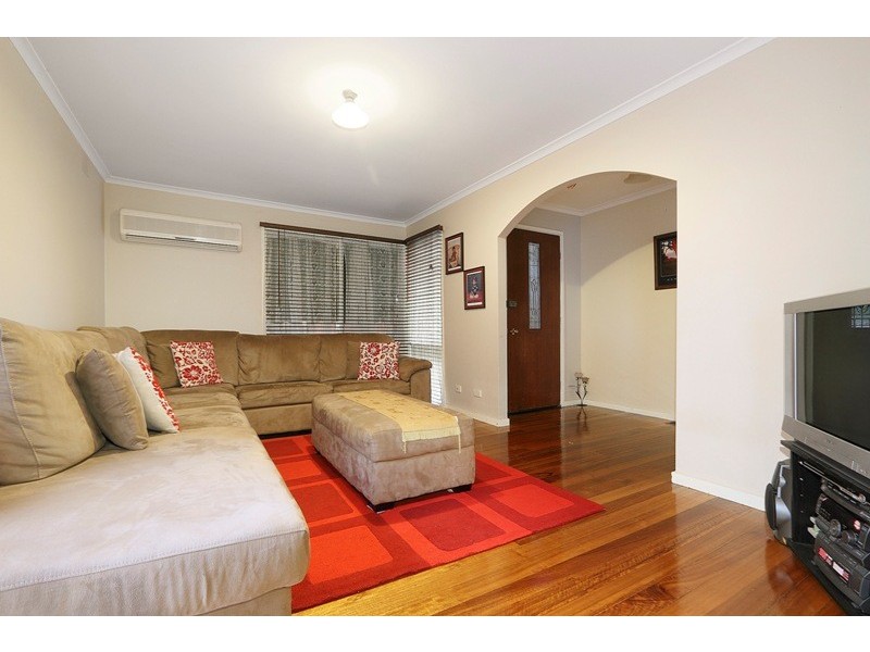 6 Paul Court, Endeavour Hills VIC 3802