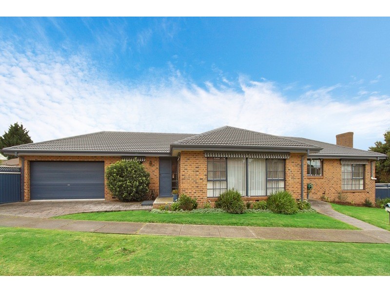 11 Elder Close, Hallam VIC 3803