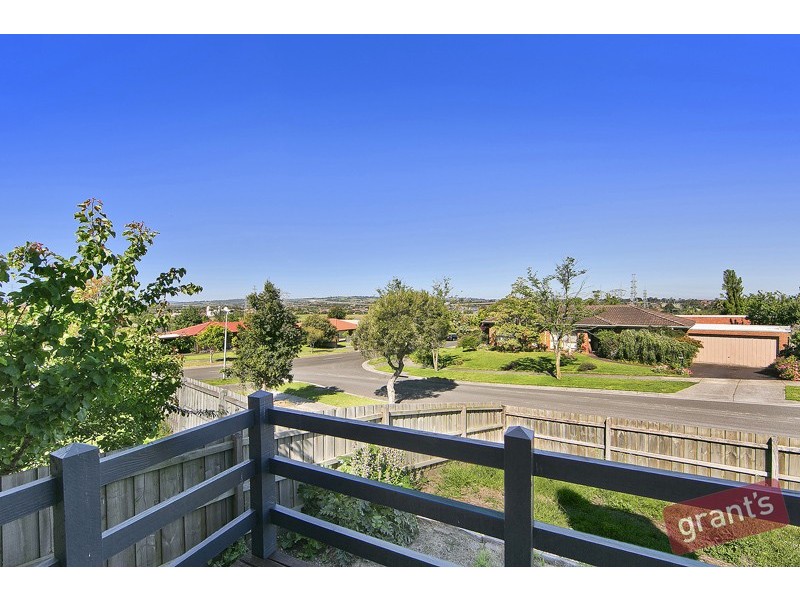 11 Elder Close, Hallam VIC 3803