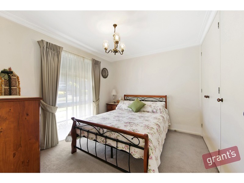 11 Elder Close, Hallam VIC 3803