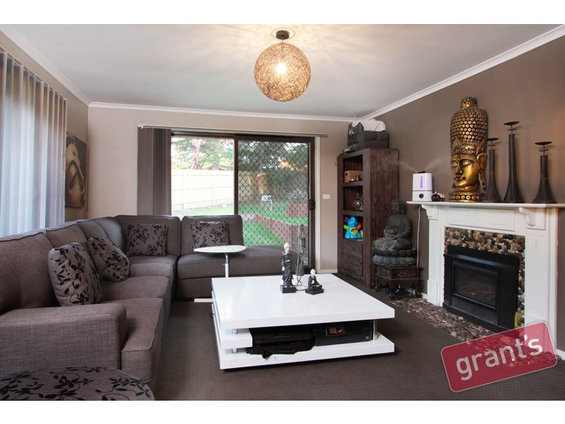 9 Orton Rise, Endeavour Hills VIC 3802