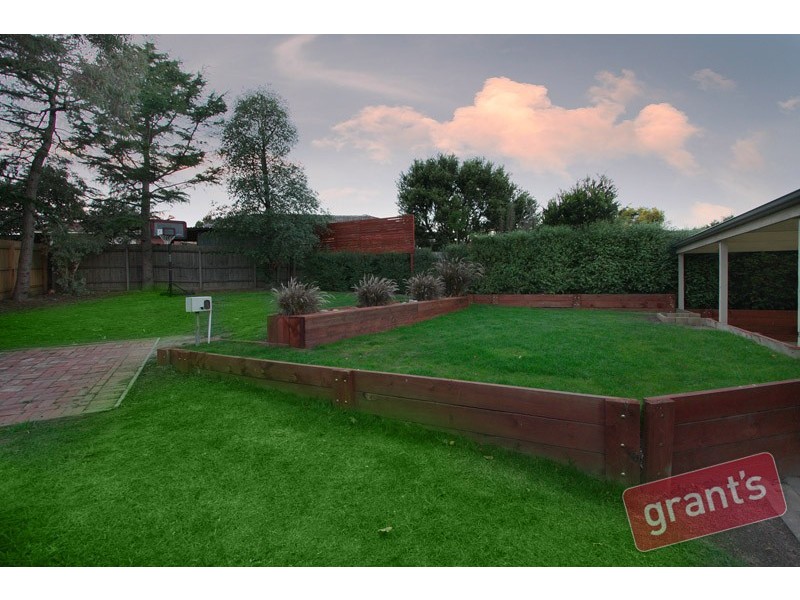 9 Orton Rise, Endeavour Hills VIC 3802