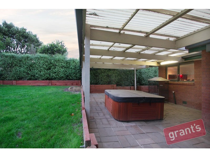 9 Orton Rise, Endeavour Hills VIC 3802