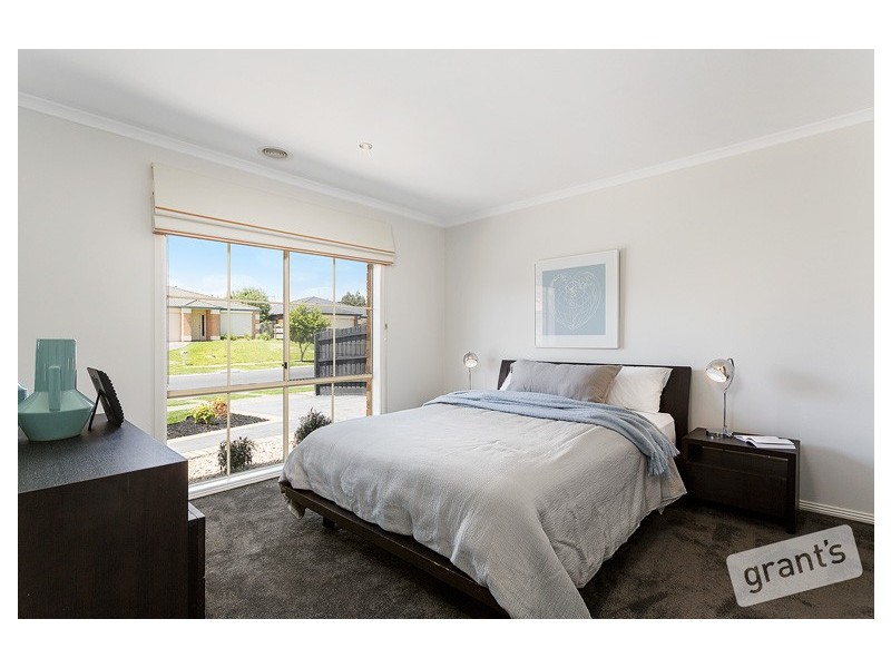 24 New England Way, Narre Warren VIC 3805