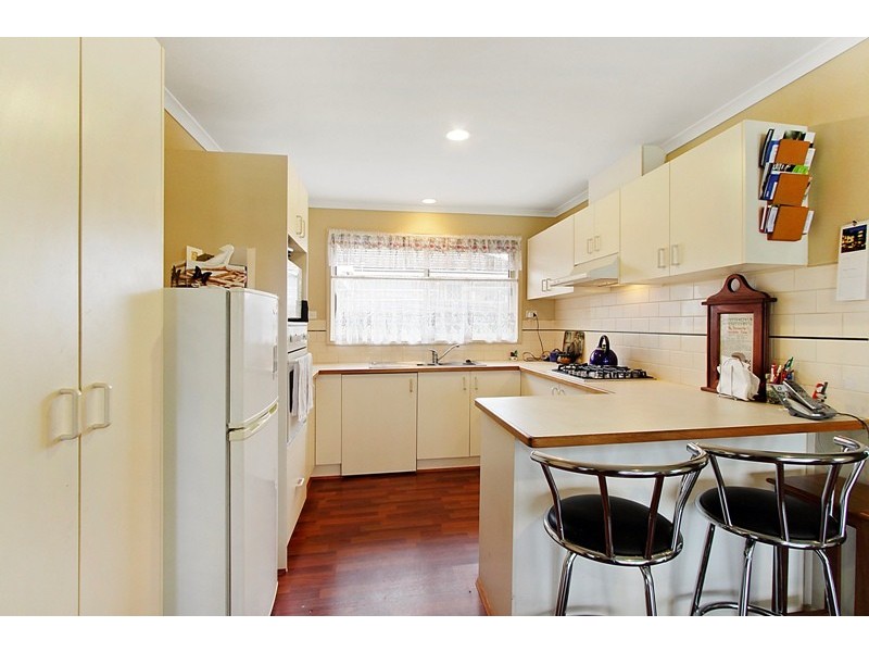 29/8 Monteith Crescent, Endeavour Hills VIC 3802