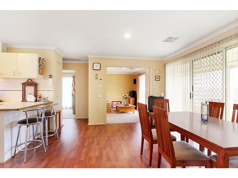 29/8 Monteith Crescent, Endeavour Hills VIC 3802