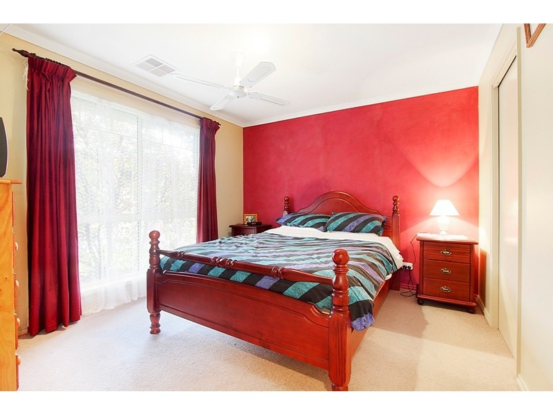 29/8 Monteith Crescent, Endeavour Hills VIC 3802