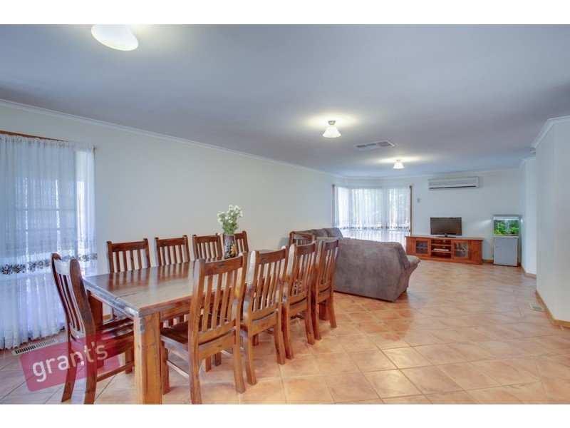 20 Horizon Boulevard, Hampton Park VIC 3976