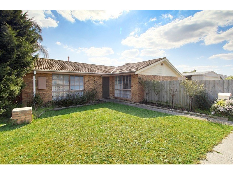 7 Willow Drive, Hampton Park VIC 3976